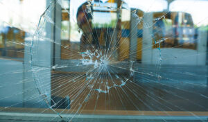 7 Reasons Why You Should Leave Broken Glass Repair to the Professionals